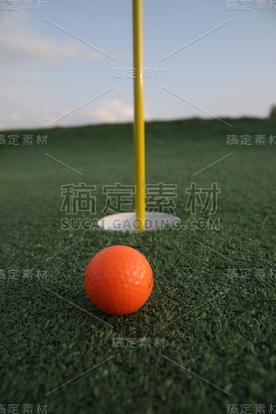 高尔夫球洞
