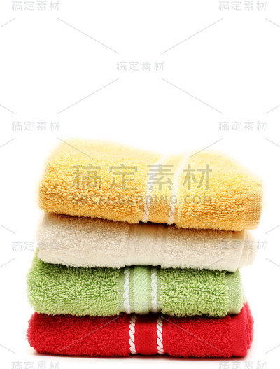 四种不同颜色的毛巾