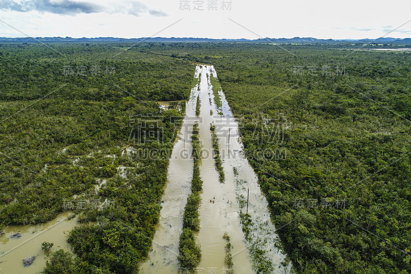 中美洲被淹的道路