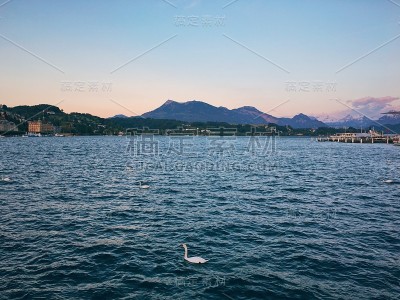 琉森湖
