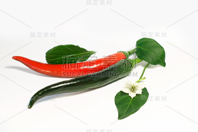 红和绿辣椒