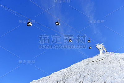 滑雪缆车的椅子
