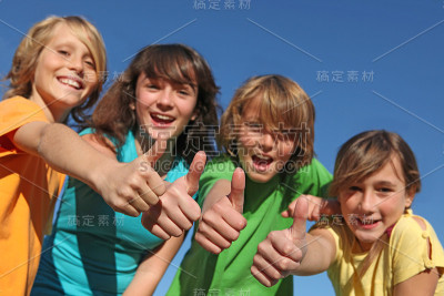快乐的孩子群
