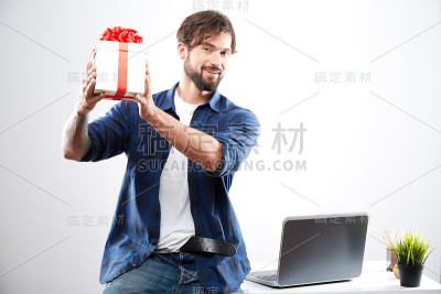 自由工作的概念