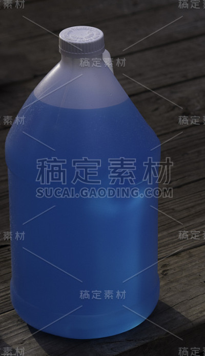 加仑的蓝色。