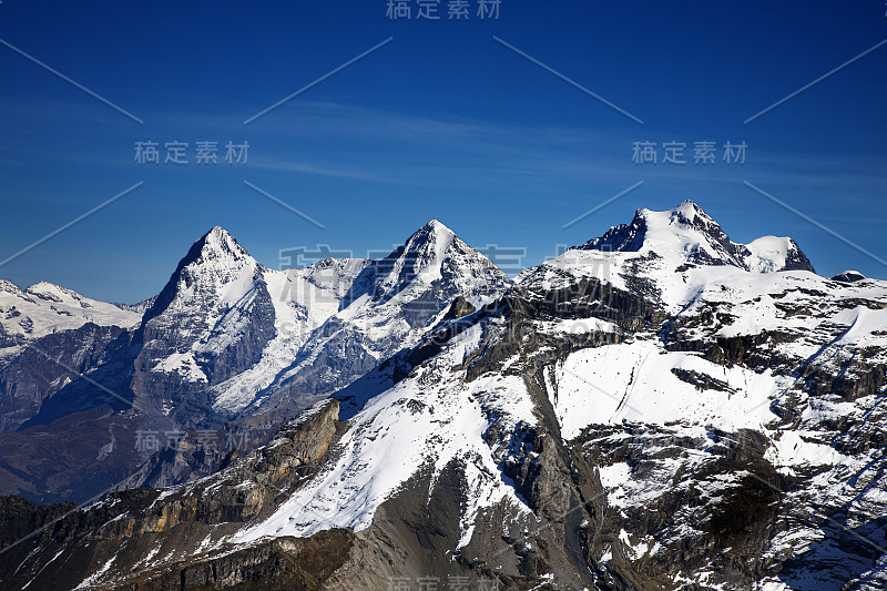 艾格尔山、孟克山和少女山是瑞士三座著名的山