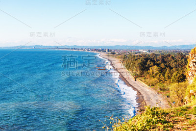 美丽的夏季景色从植物园的海湾和铁路海岸，巴统，格鲁吉亚