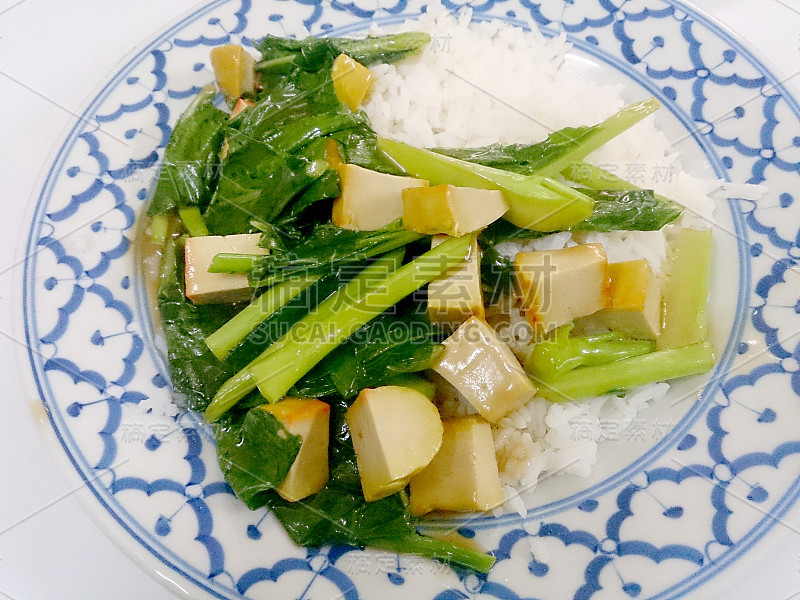 花椰菜炒豆腐泰式茉莉花饭