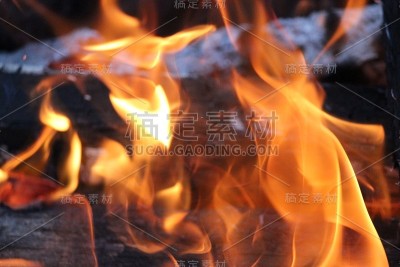 火