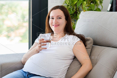 孕妇饮水