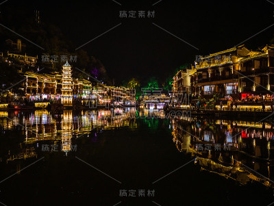 凤凰古城或凤凰县是湖南省的一个县，