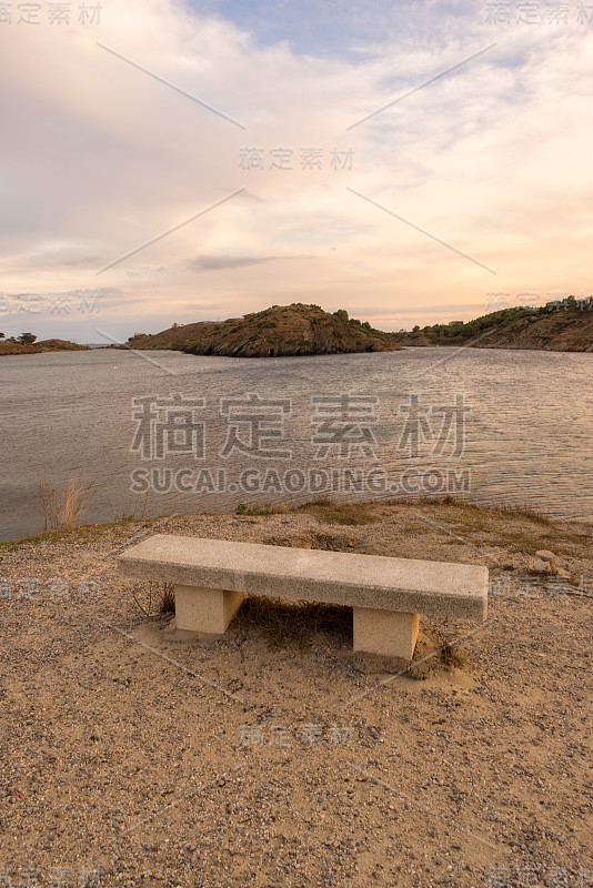 布拉瓦海岸的卡德克斯村