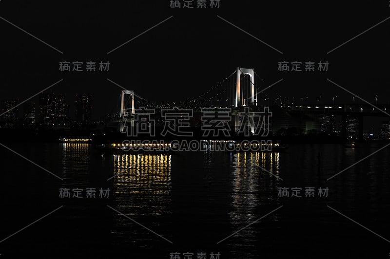 东京湾夜景和彩虹桥