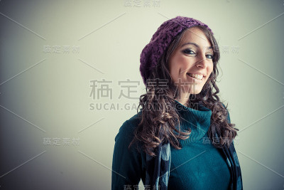 漂亮女人吃早餐