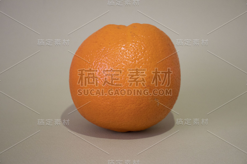 橙色