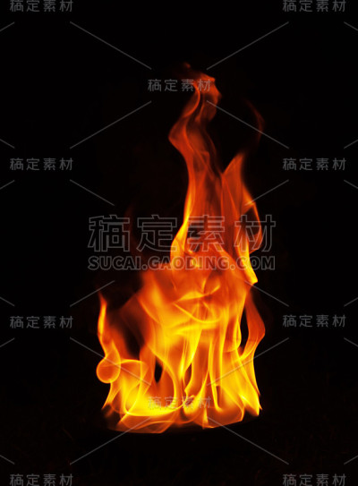 火焰在黑色背景