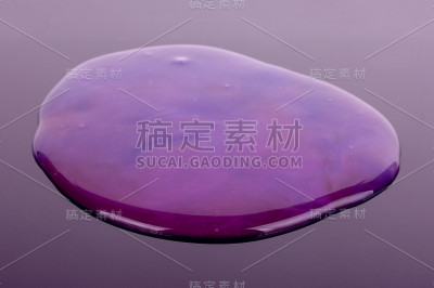 紫色的流行黏液玩具