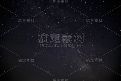 满天星星的夜空。银河系