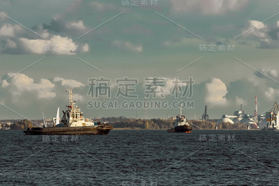 两艘拖船船只