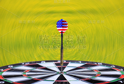 飞镖，飞镖击中了中心