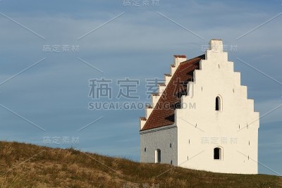 斯卡根的教堂被沙子覆盖了