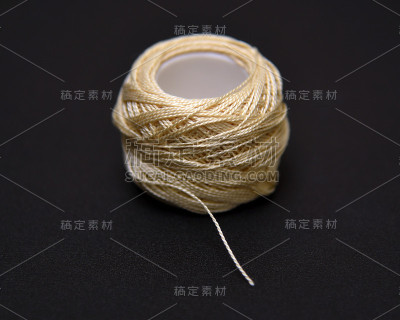 线轴上的黑色背景