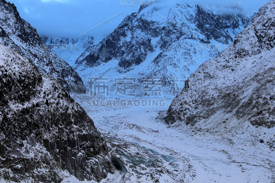 蒙德格拉斯冰川的冰光，Chamonix I