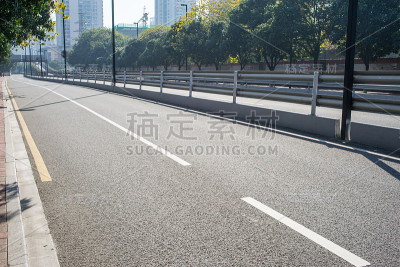 空道路背景
