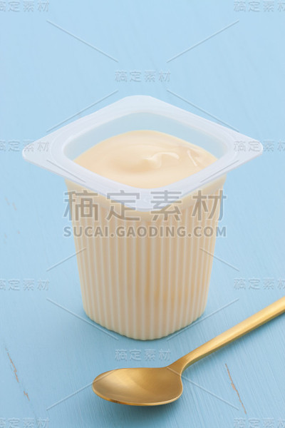 新鲜的酸奶