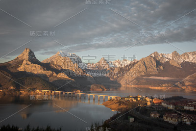 第一束阳光