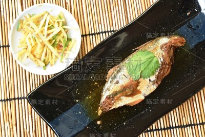 水煮咸鲭鱼酱油汤