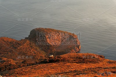 日落时分，从科斯坦佐山顶出发