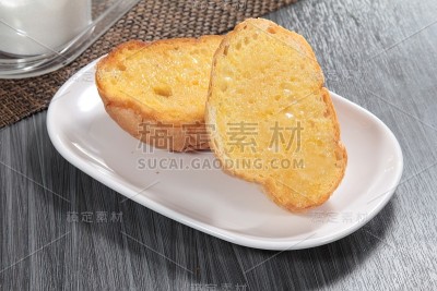 面包和烤面包