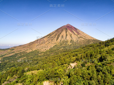 伊内里山