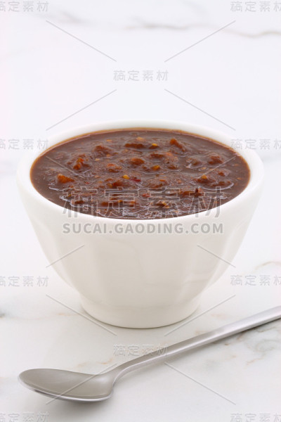 工匠自制的墨西哥辣椒酱