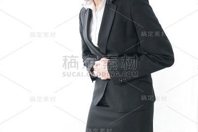 胃痛的女商人