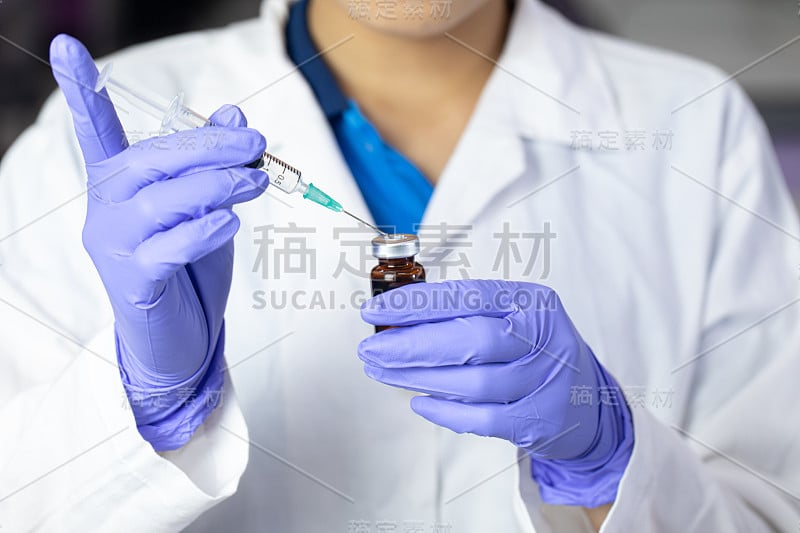 实验室对冠状病毒病(CoV)疫苗进行分析研究。