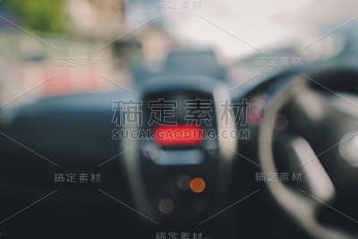背景的汽车内部
