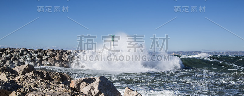 马赛西北风风暴