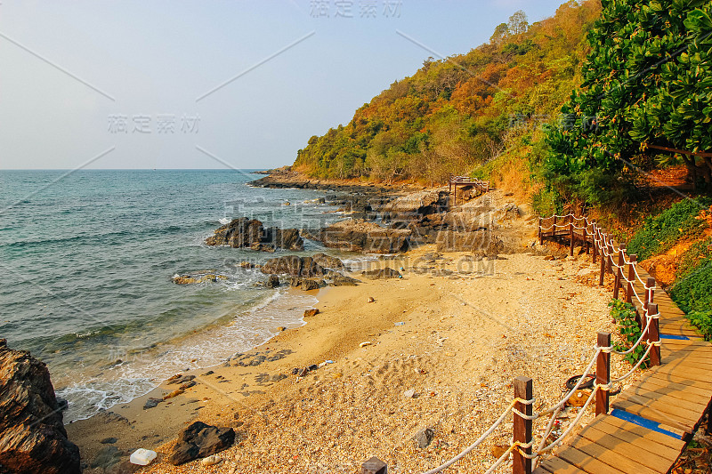 2016年3月24日:泰国罗永县“观景khao-laem-ya国家公园