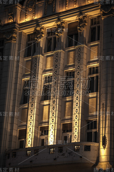 老建筑的正面，布拉迪斯拉发-斯洛伐克