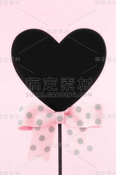 心形的黑板上