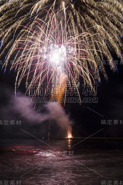 大理石堡的烟花