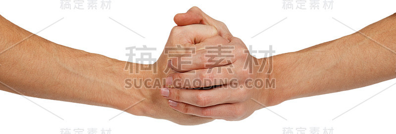 两个紧握的男人的手