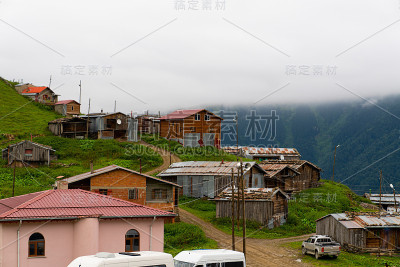 土耳其黑海地区特拉布宗的Haldizen和Karaster山