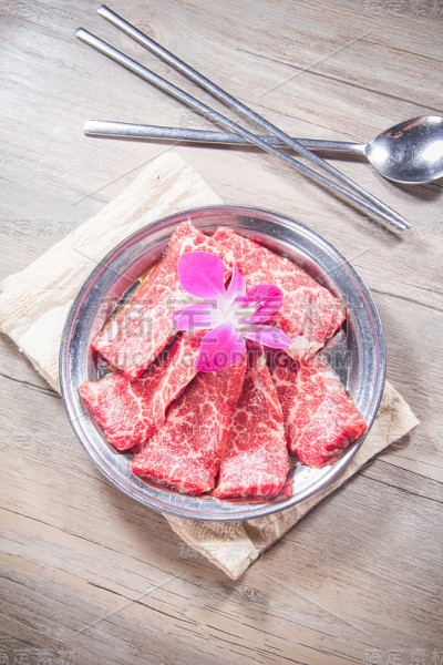 生牛肉
