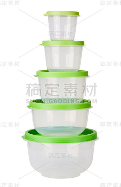 塑料食品储存容器与绿色LIDS隔离在白色背景和剪切路径
