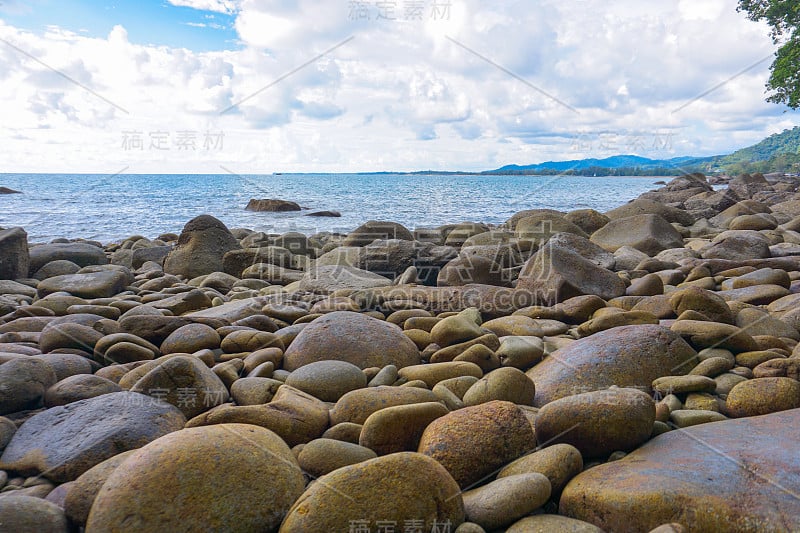 岩石海滩波