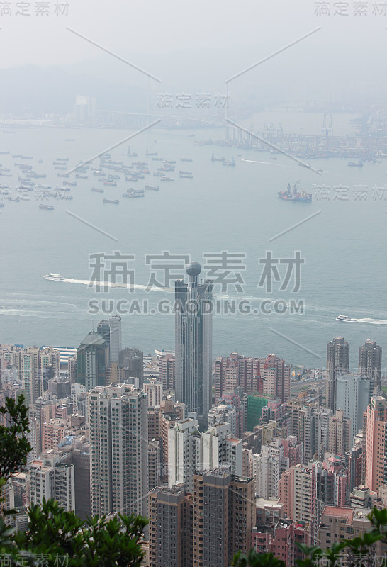 从维多利亚峡俯瞰香港全景