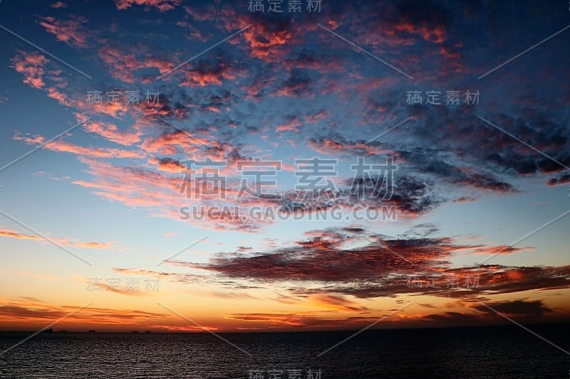 西澳大利亚，印度洋科特斯洛海滩，夕阳西下